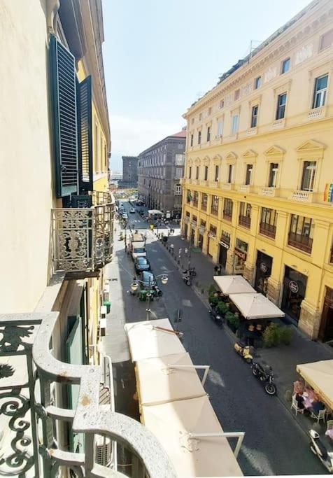Maison In Centro Napoli Esterno foto